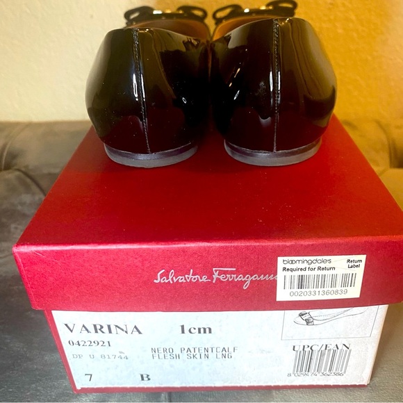 EUC FERRAGAMO Varina Patent Leather Ballet Flats - Size 7 - Picture 6 of 12